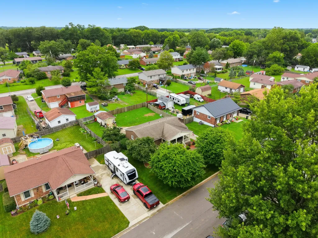 216 Robyn Drive Winchester KY 40391