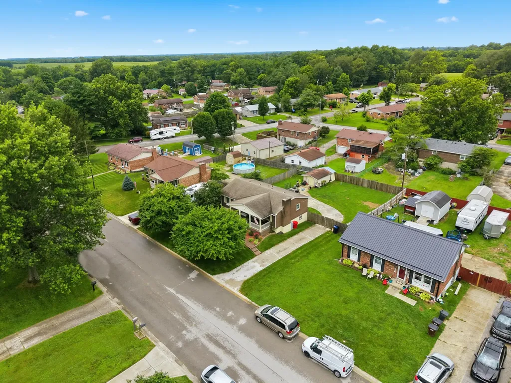 216 Robyn Drive Winchester KY 40391