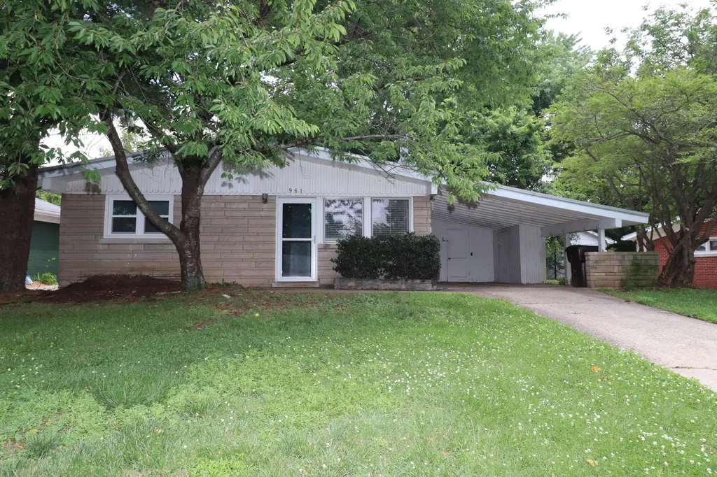 961 Maywick Drive Lexington KY 40504