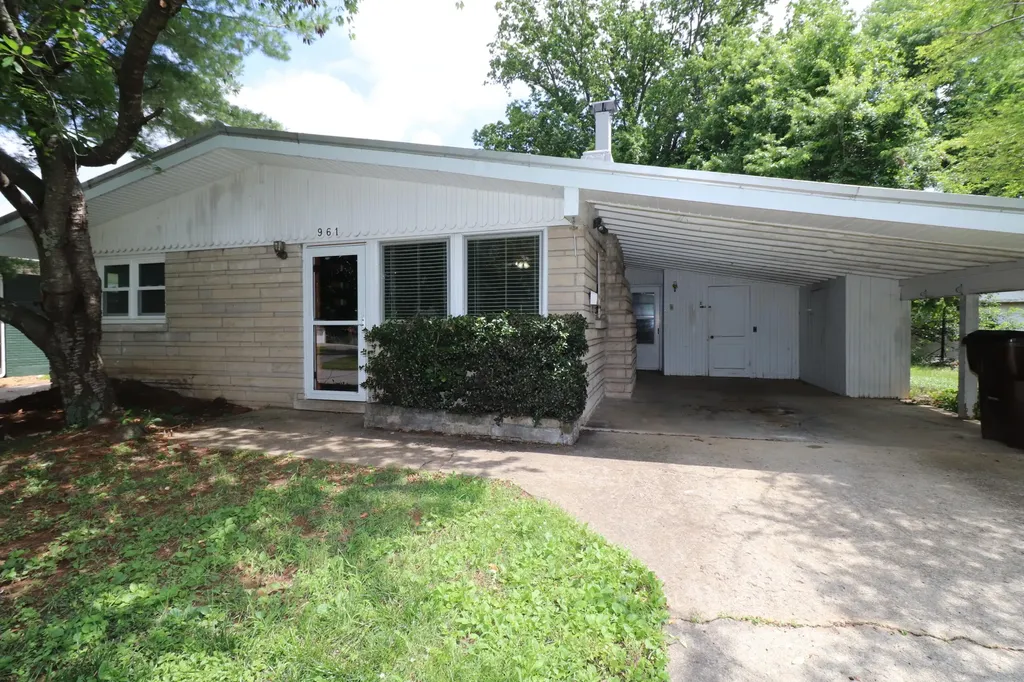 961 Maywick Drive Lexington KY 40504