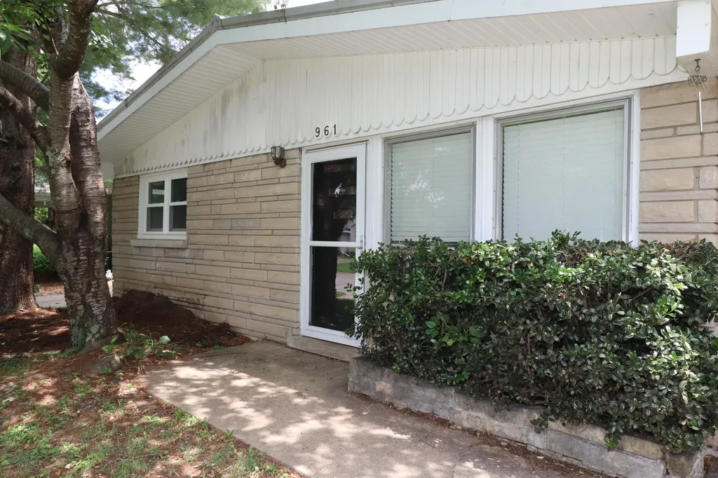 961 Maywick Drive Lexington KY 40504