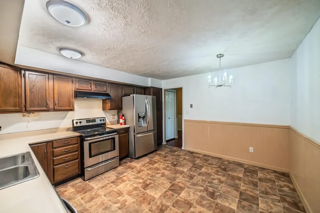 1575 Dyke Road Benton KY 42025