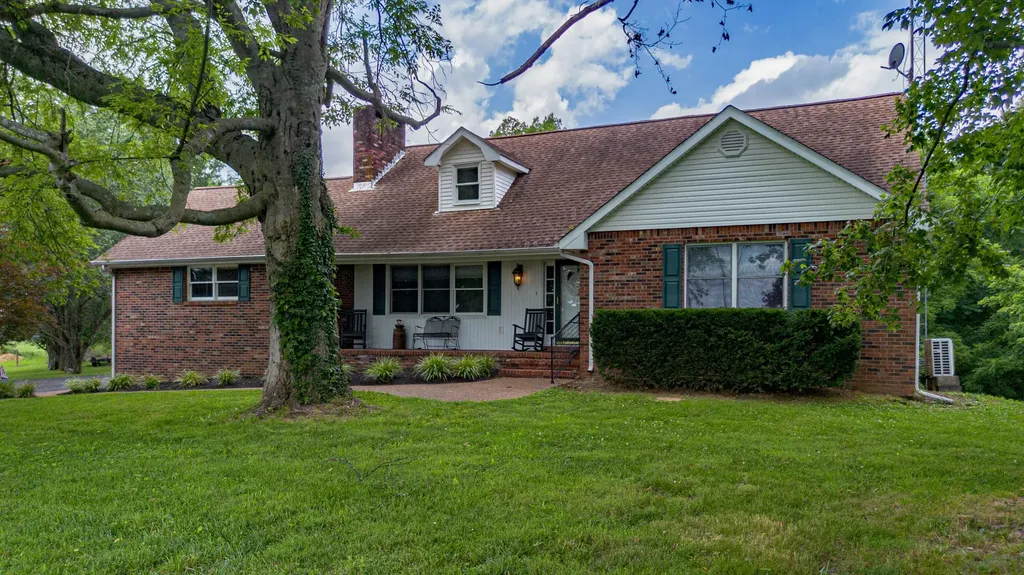1575 Dyke Road Benton KY 42025