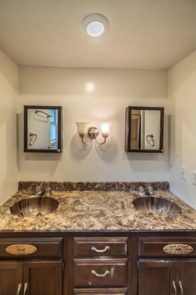 1575 Dyke Road Benton KY 42025