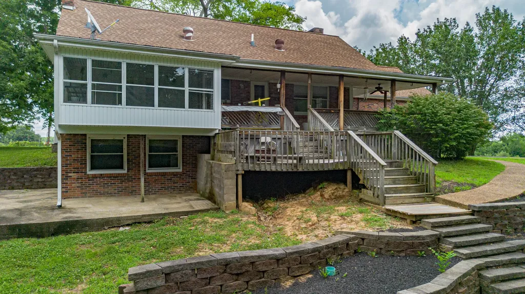 1575 Dyke Road Benton KY 42025
