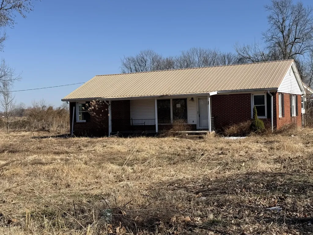 82 Ingleside Road Kevil KY 42053