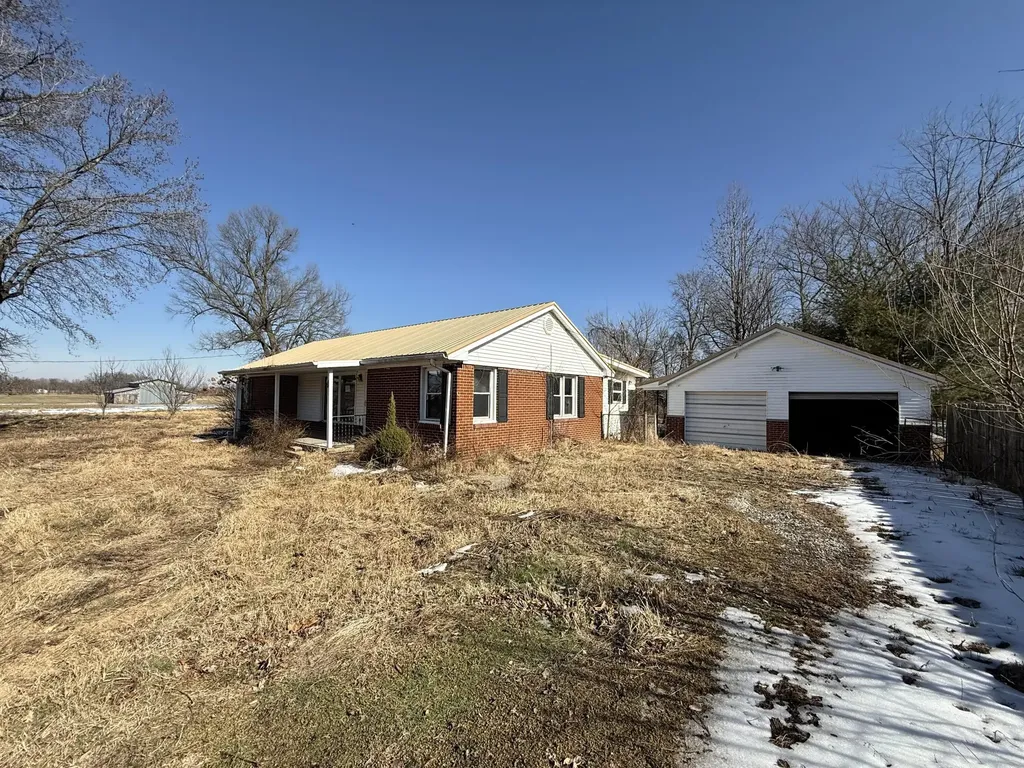 82 Ingleside Road Kevil KY 42053