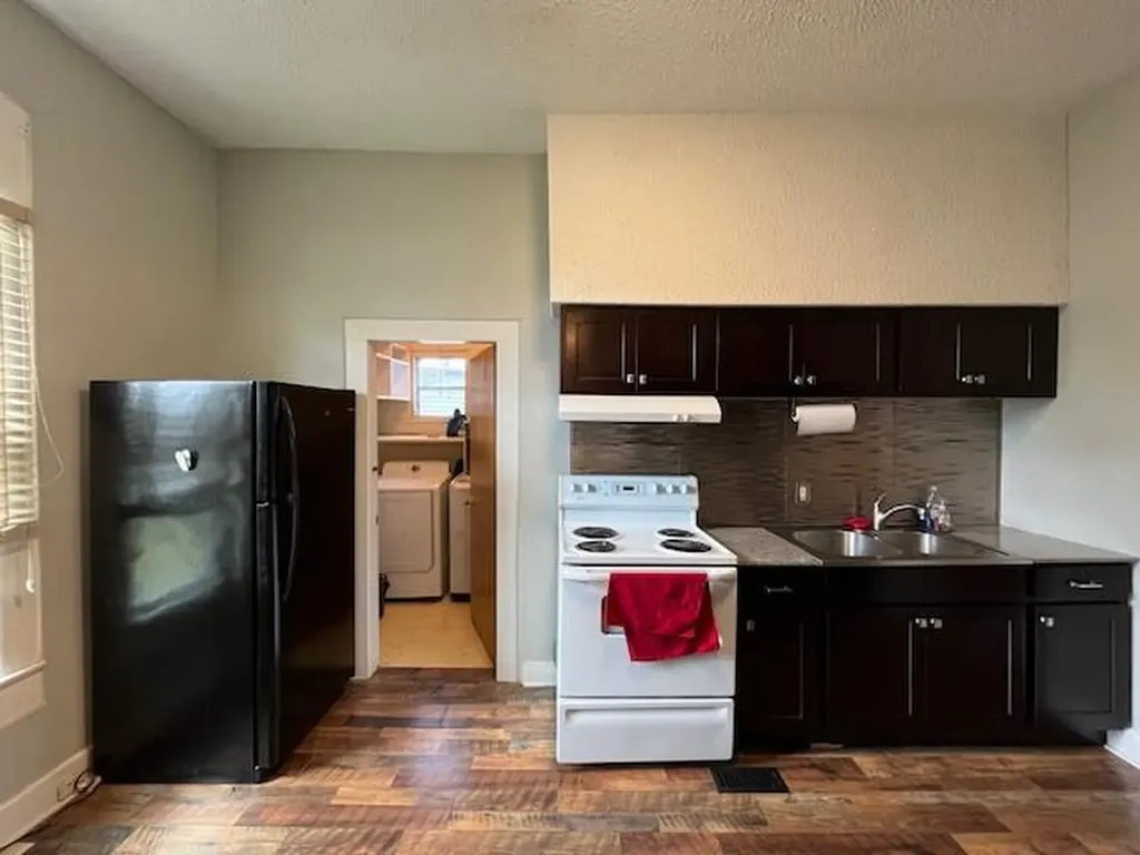 1227 S 6th Street Paducah KY 42003