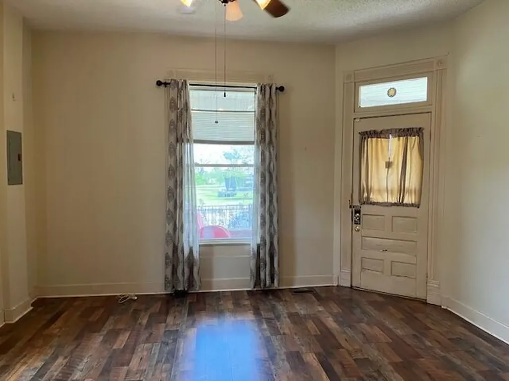 1227 S 6th Street Paducah KY 42003