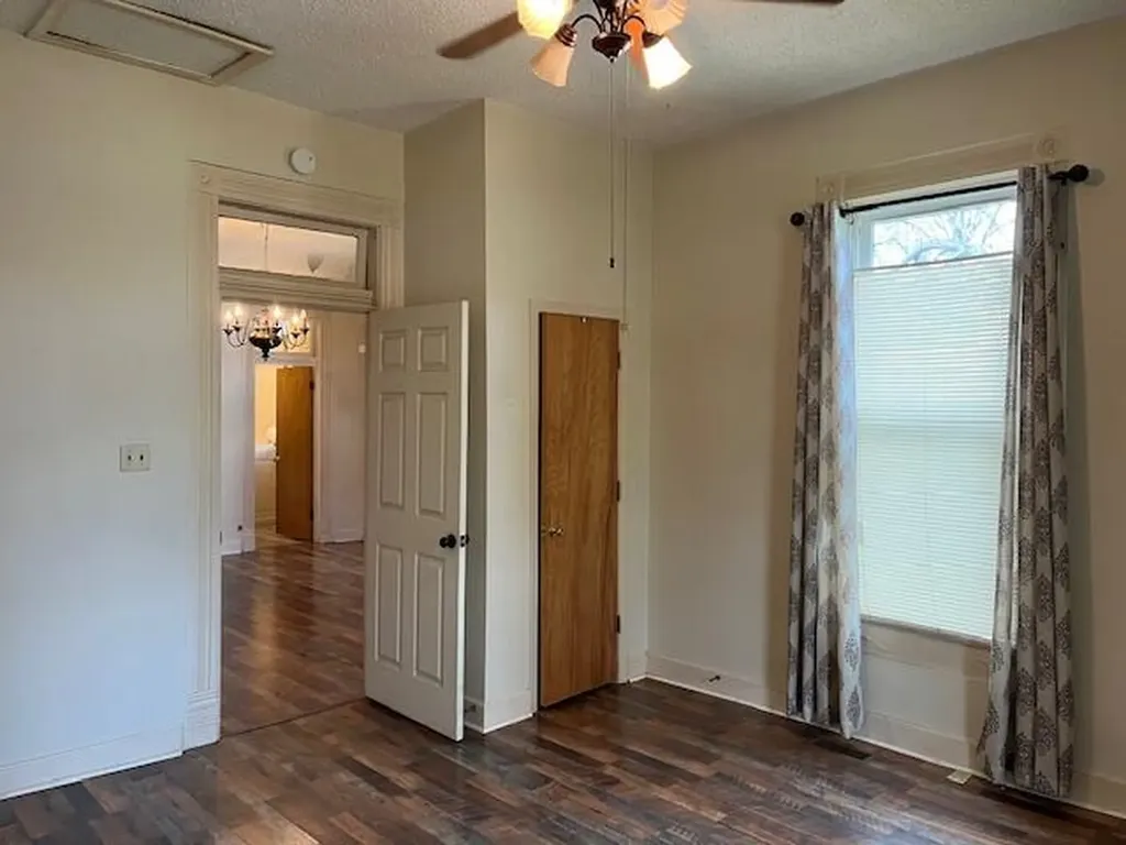 1227 S 6th Street Paducah KY 42003