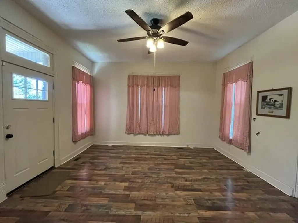 1227 S 6th Street Paducah KY 42003