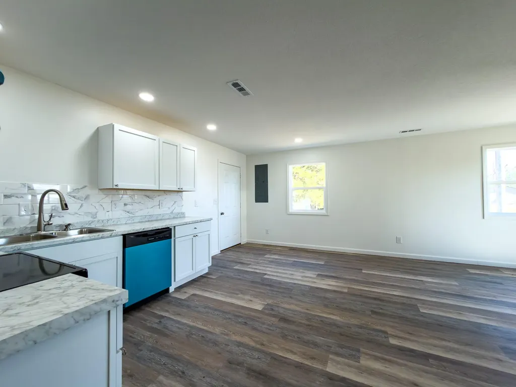 408 2nd Street La Center KY 42056