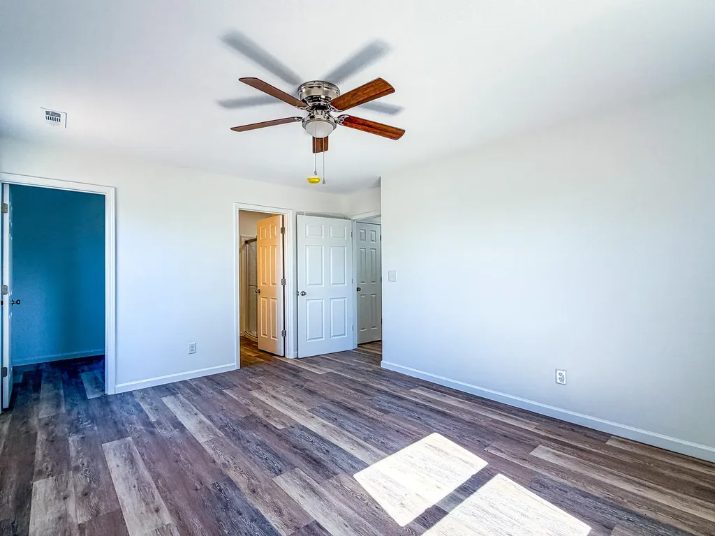 408 2nd Street La Center KY 42056