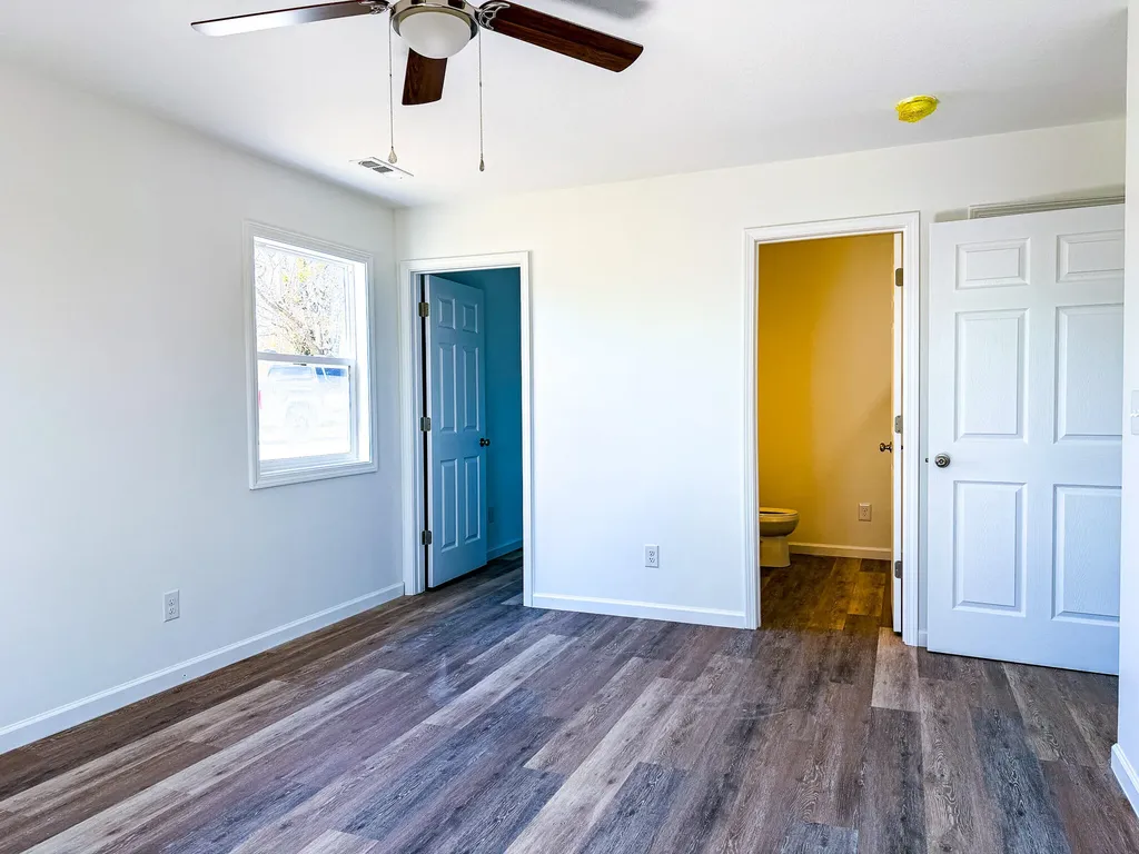 408 2nd Street La Center KY 42056
