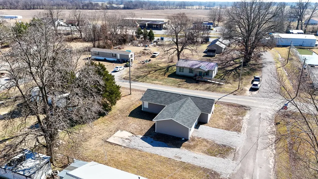 408 2nd Street La Center KY 42056