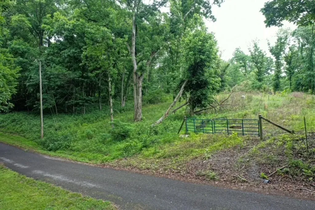 449 Baker Lane Cadiz KY 42211