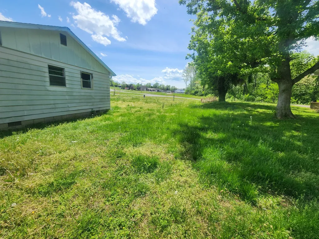 76 Boyds Landing Road Cadiz KY 42211