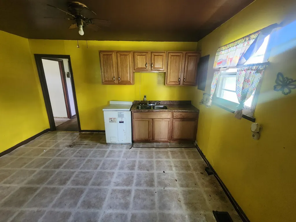 76 Boyds Landing Road Cadiz KY 42211