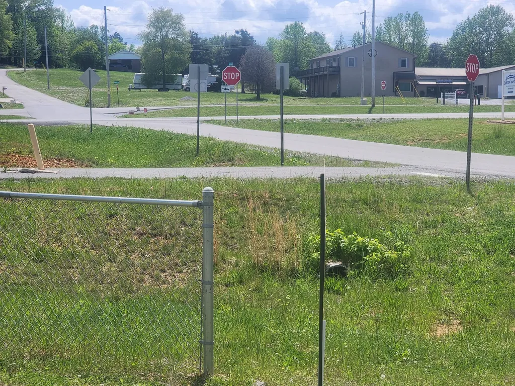 76 Boyds Landing Road Cadiz KY 42211