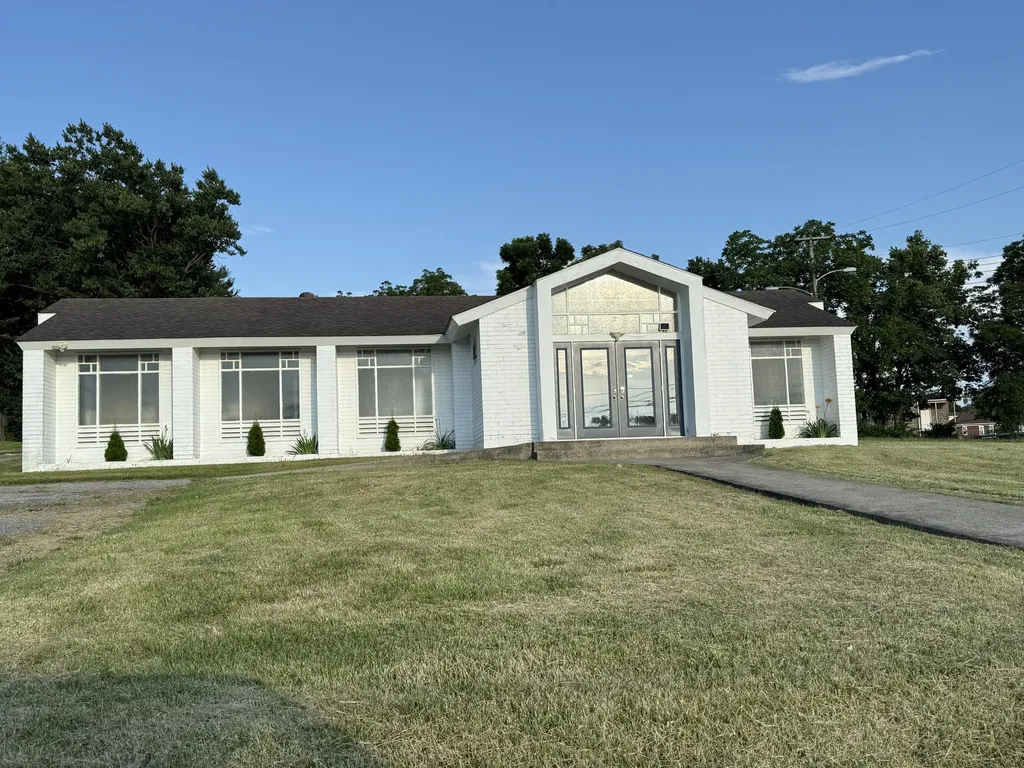 5 N Bloomfield Road Winchester KY 40391