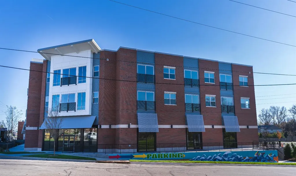 576 E Third Lexington KY 40508