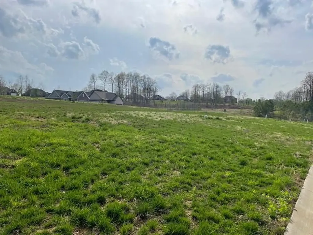 120 Low Ridge Lane Paducah KY 42003