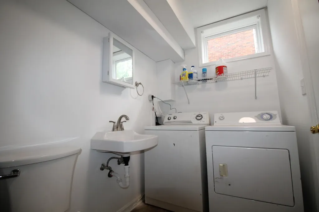 2015 Garden Springs Drive Lexington KY 40504