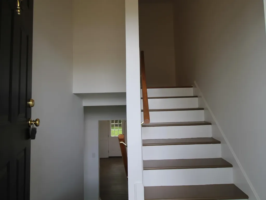 2015 Garden Springs Drive Lexington KY 40504
