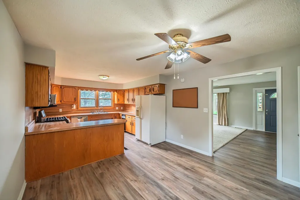 125 Whipporwill Drive Marion KY 42064