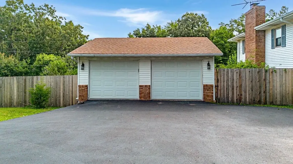 125 Whipporwill Drive Marion KY 42064