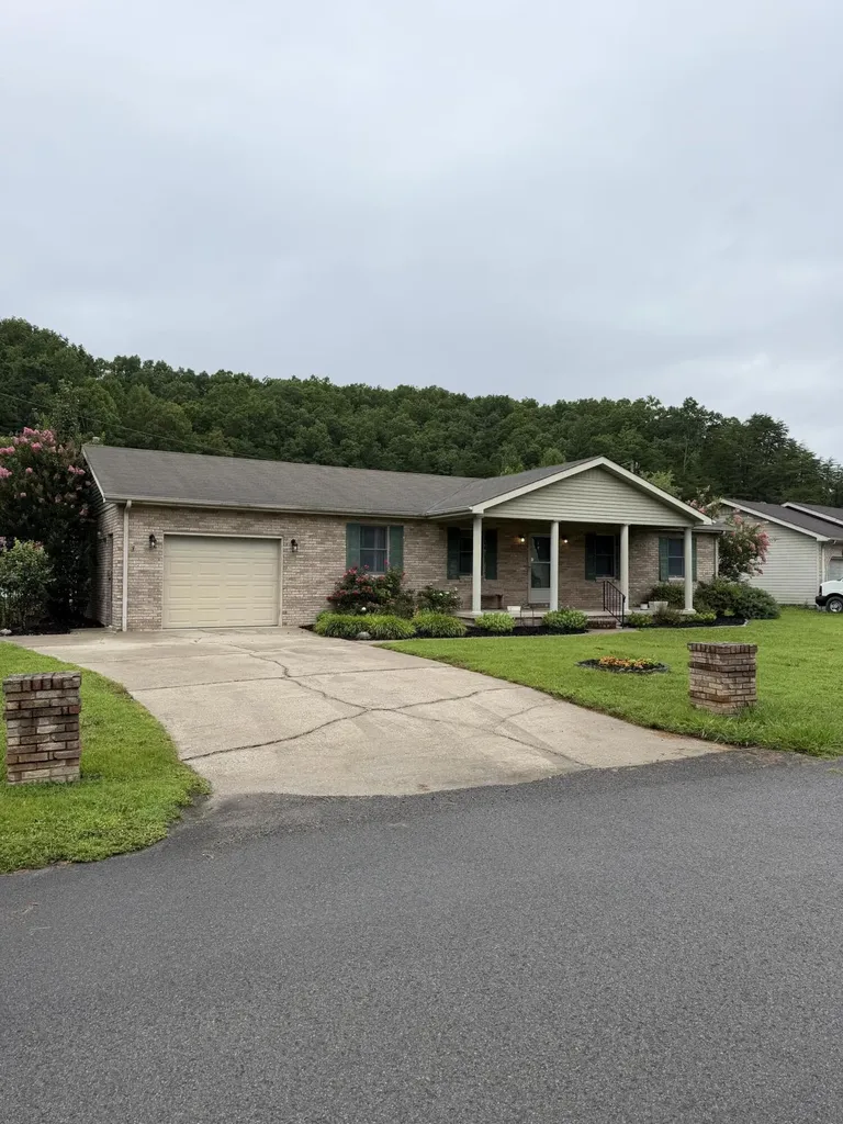 43 Brandon Lane Barbourville KY 40906