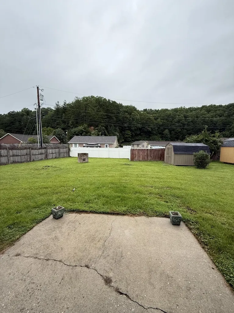 43 Brandon Lane Barbourville KY 40906