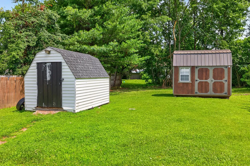 41 Lausman Avenue Danville KY 40422