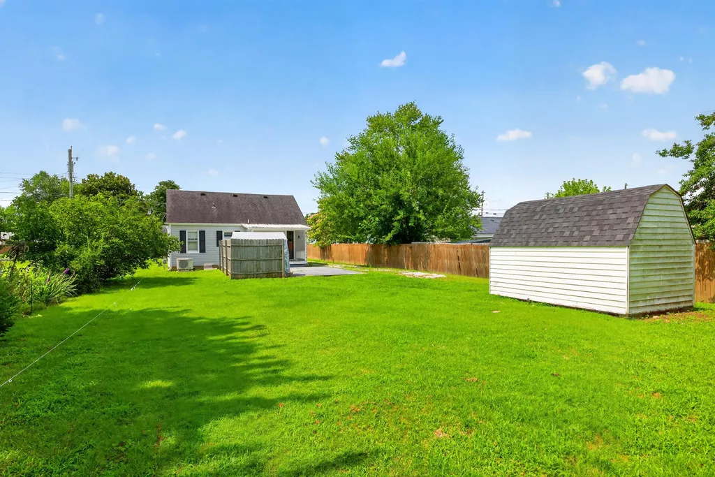 41 Lausman Avenue Danville KY 40422