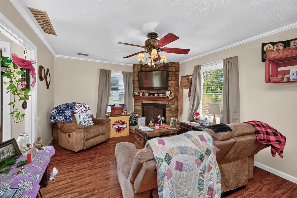 41 Lausman Avenue Danville KY 40422
