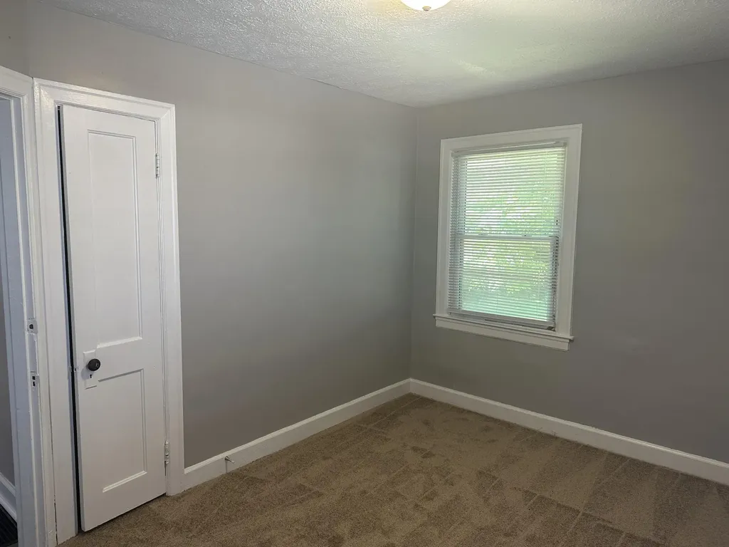 148 Fairlawn Avenue Lexington KY 40505