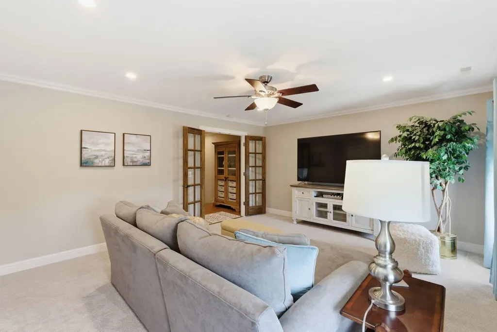 1937 General Warfield Way Lexington KY 40505