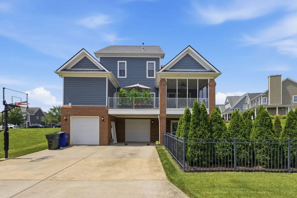 1937 General Warfield Way Lexington KY 40505