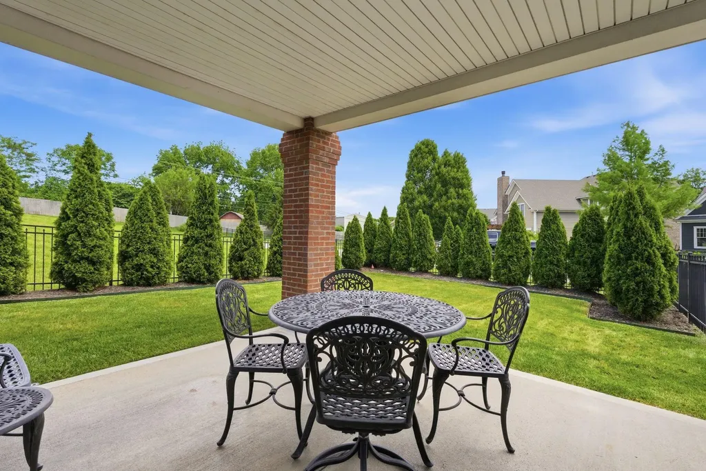 1937 General Warfield Way Lexington KY 40505