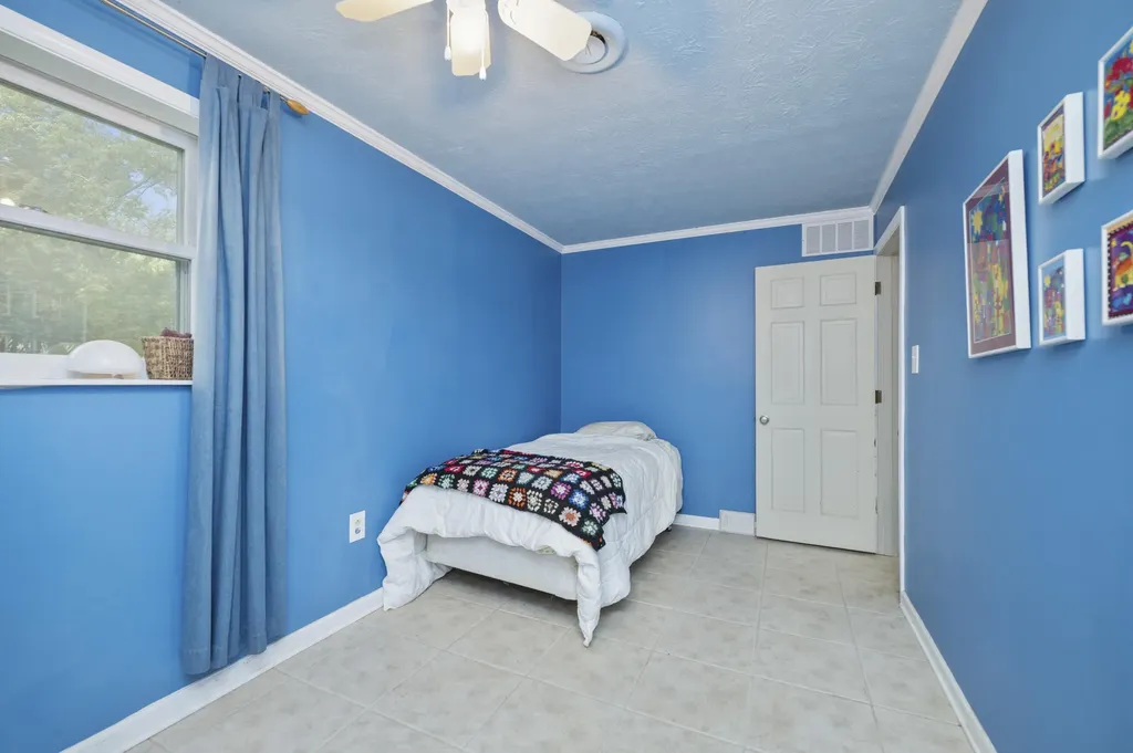 183 Woodlark Road Versailles KY 40383