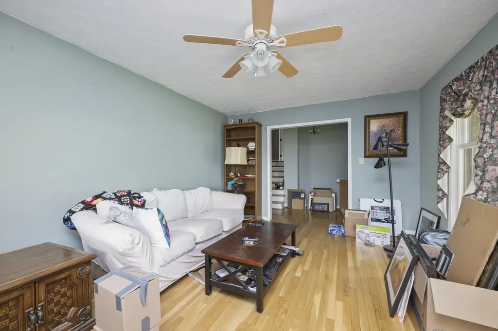 183 Woodlark Road Versailles KY 40383
