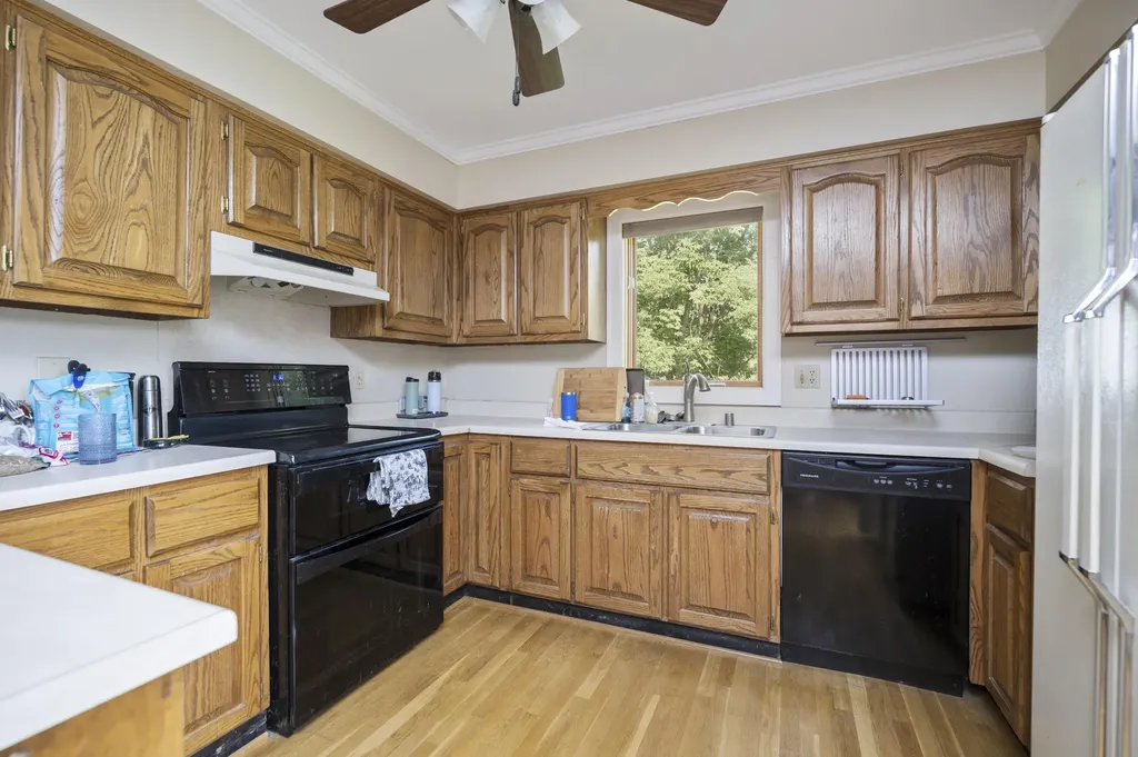 183 Woodlark Road Versailles KY 40383