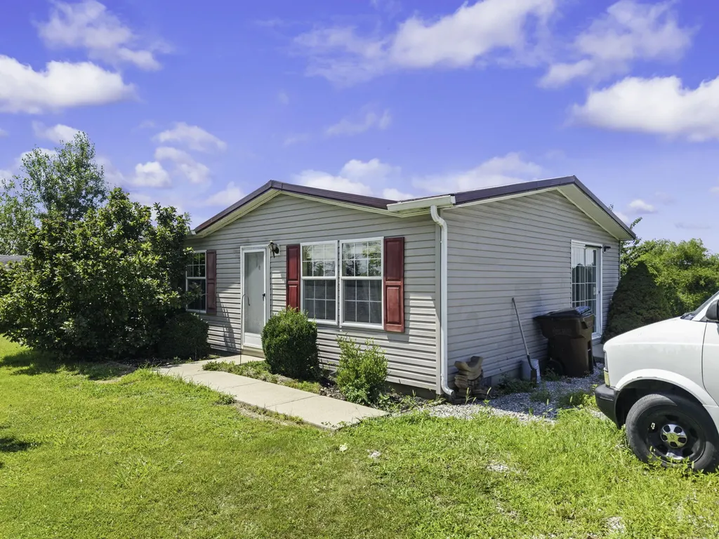 4389 Snake Lick Road Berry KY 41003