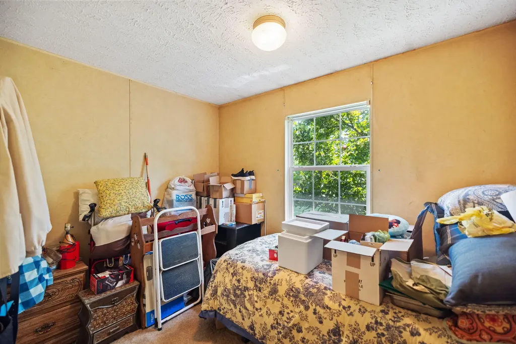 4389 Snake Lick Road Berry KY 41003