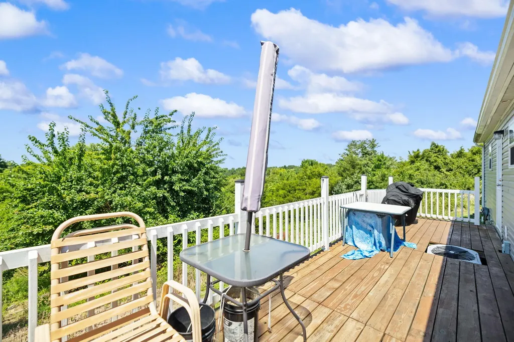 4389 Snake Lick Road Berry KY 41003