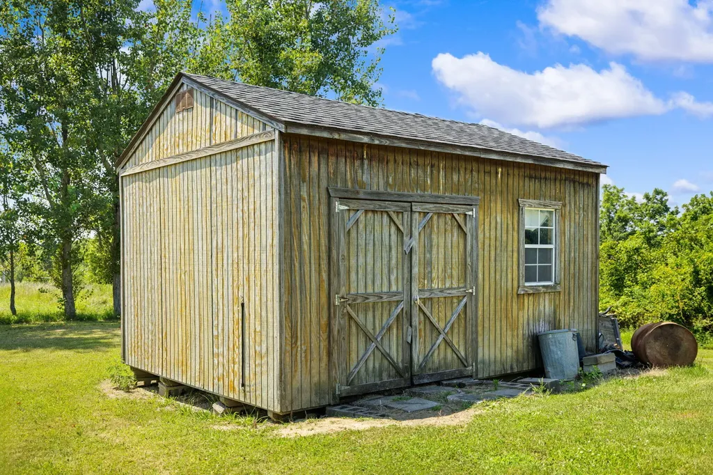 4389 Snake Lick Road Berry KY 41003