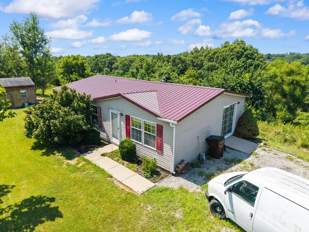 4389 Snake Lick Road Berry KY 41003