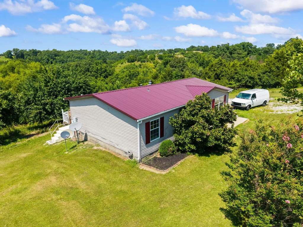 4389 Snake Lick Road Berry KY 41003