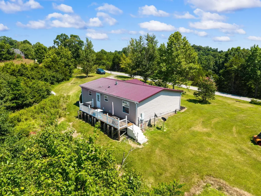 4389 Snake Lick Road Berry KY 41003