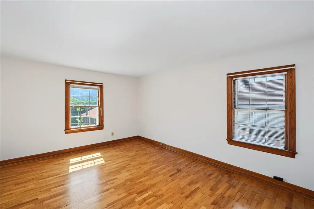 208 - 210 Logan Frankfort KY 40601